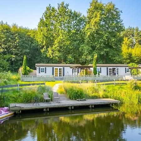 بيت للعطل Single-story By The Pond No 6 دارووفكو
